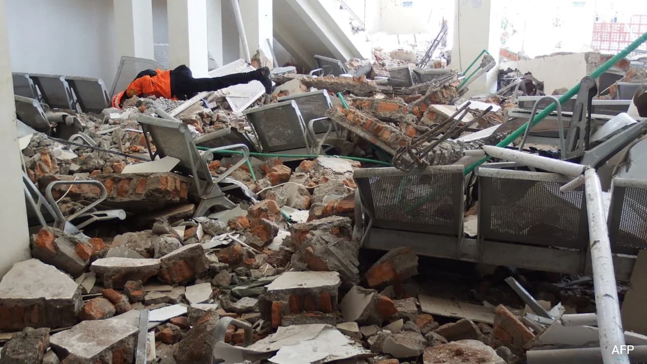 Video: Buildings Collapse As 7.7 Earthquake Strikes Indonesia, Killing 20