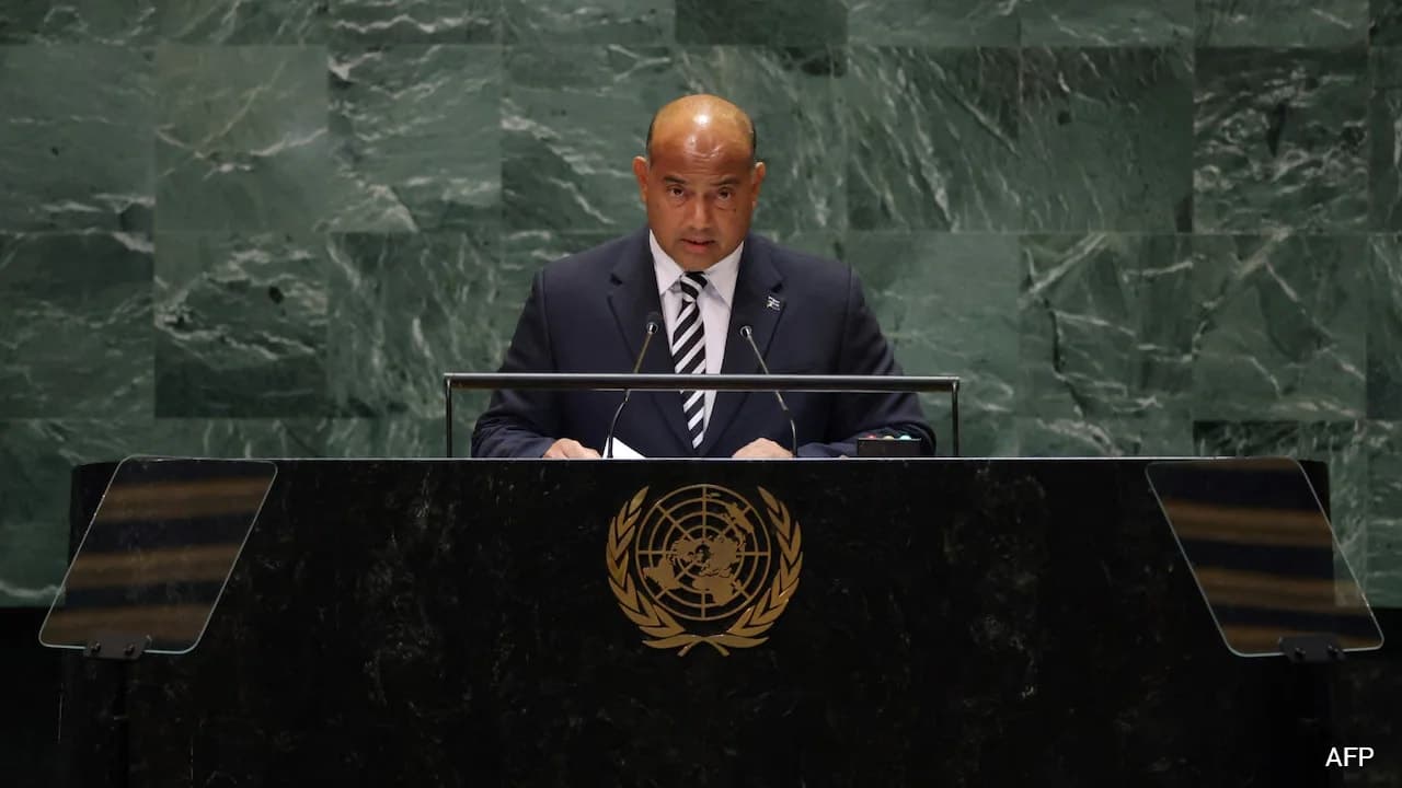 Nauru, World's 3rd-Smallest Country, Changes Its Name To Naoero