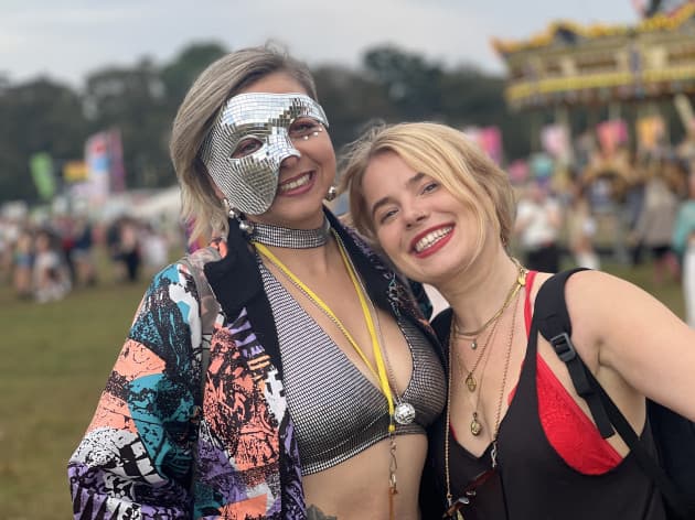 Downpour delays Electric Picnic main acts - but festival-goers say sure it's only a bit of rain