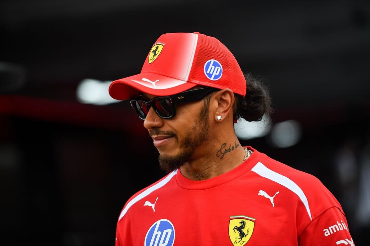 Lewis Hamilton finally drives his dream Ferrari F40 after it remained untouched since 1991