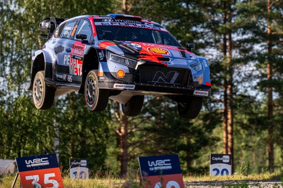 WRC Finland: Fourmaux leads Hyundai 1-2 after opening stage