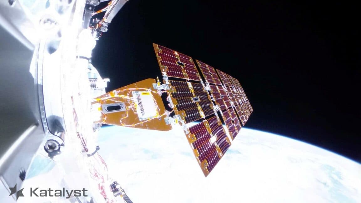 NASA calls off mission to rescue Swift gamma-ray observatory