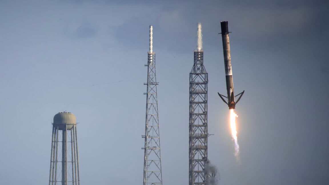 Trump's space transportation policy calls for new spaceport on federal land