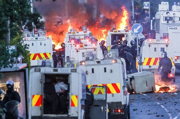 New IRA in civil war plan to 'drive migrants out of Ireland'