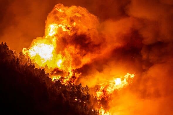 Major tourist country issues statement after huge wildfire kills at least 1