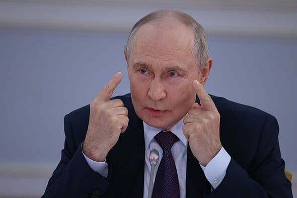 UK sends chilling message back to Putin after Russia threatens 'consequences'