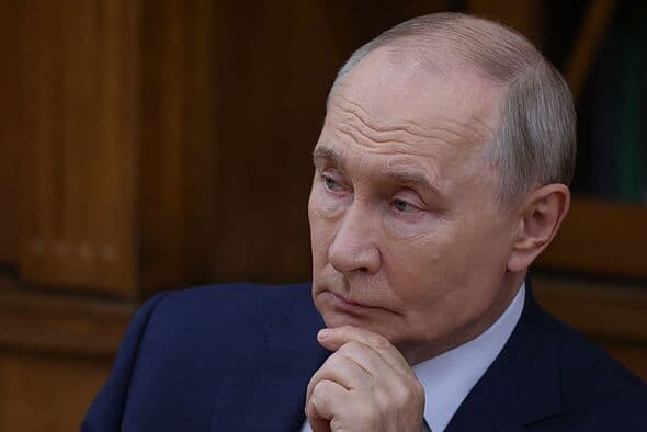 Vladimir Putin on the brink as Russian revolution could happen ‘overnight’