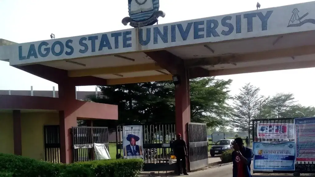 LASU assures qualified English students won’t spend extra year