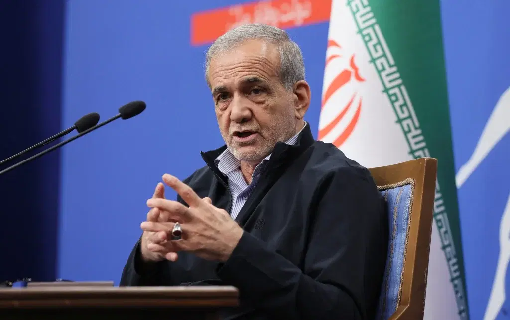 Countries joining US sanctions will be considered enemies, Iran warns