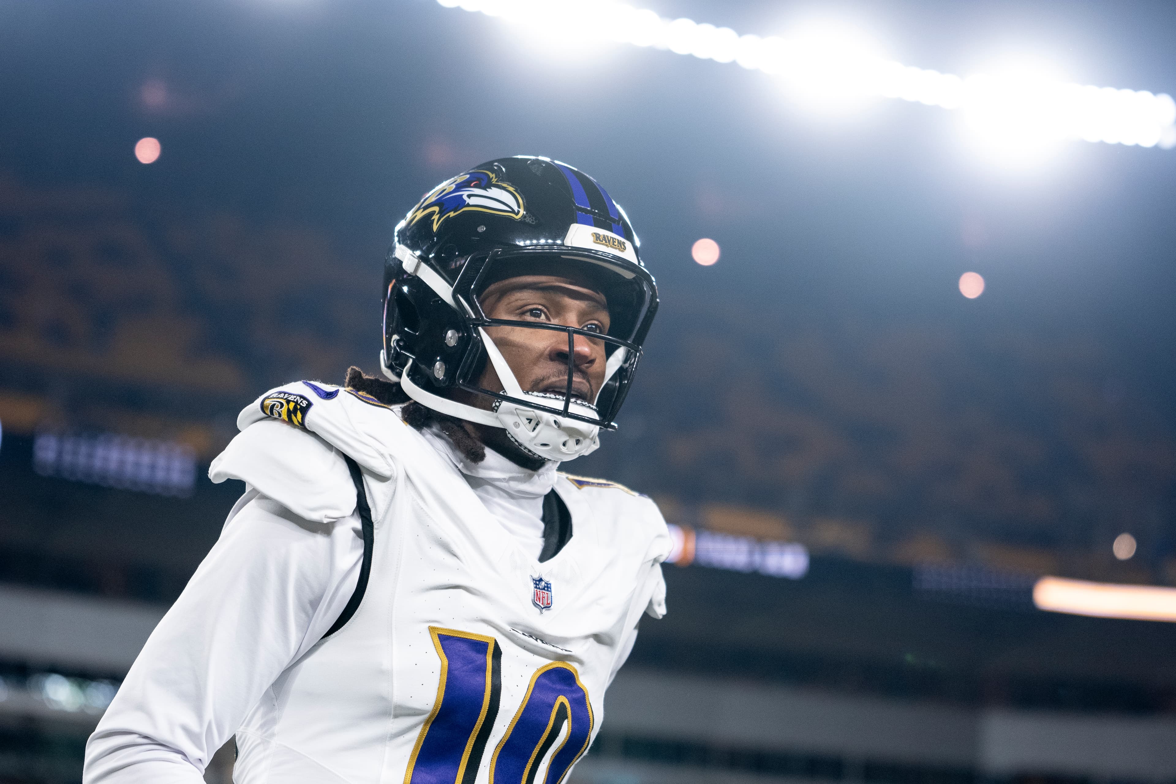 5-time All-Pro WR DeAndre Hopkins says he's not retired from NFL after becoming Georgia Tech's assistant receivers coach