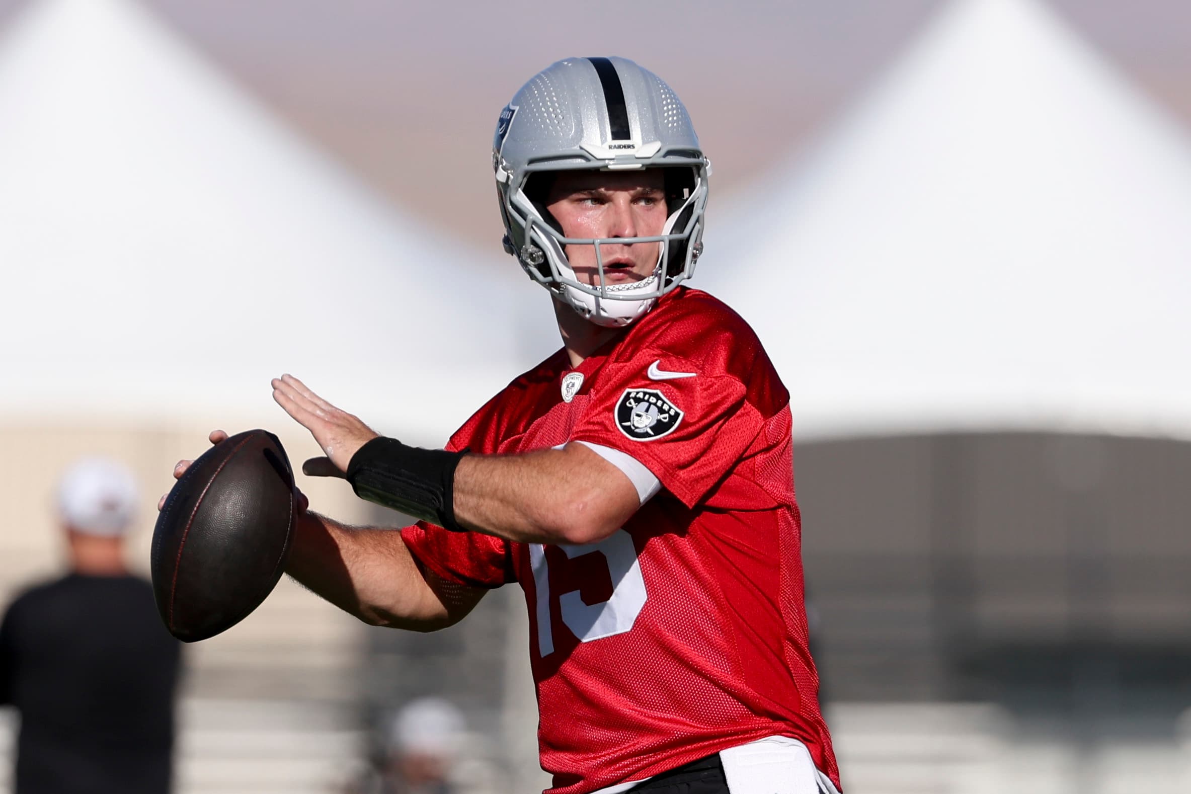 Raiders Newcomer Extremely Important to Fernando Mendoza, Ashton Jeanty