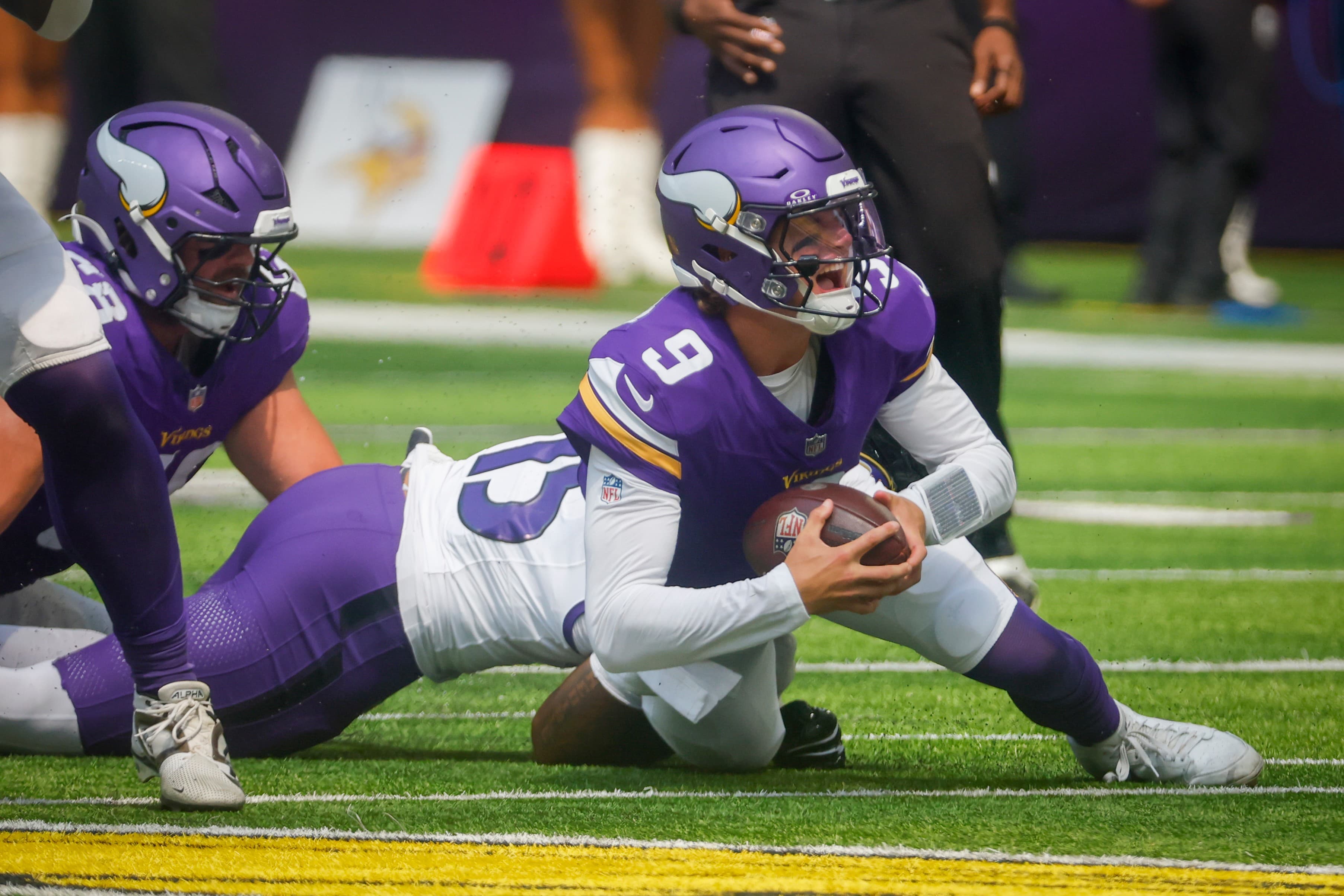 Vikings Make Unexpected QB Decision Amid JJ McCarthy Trade Speculation