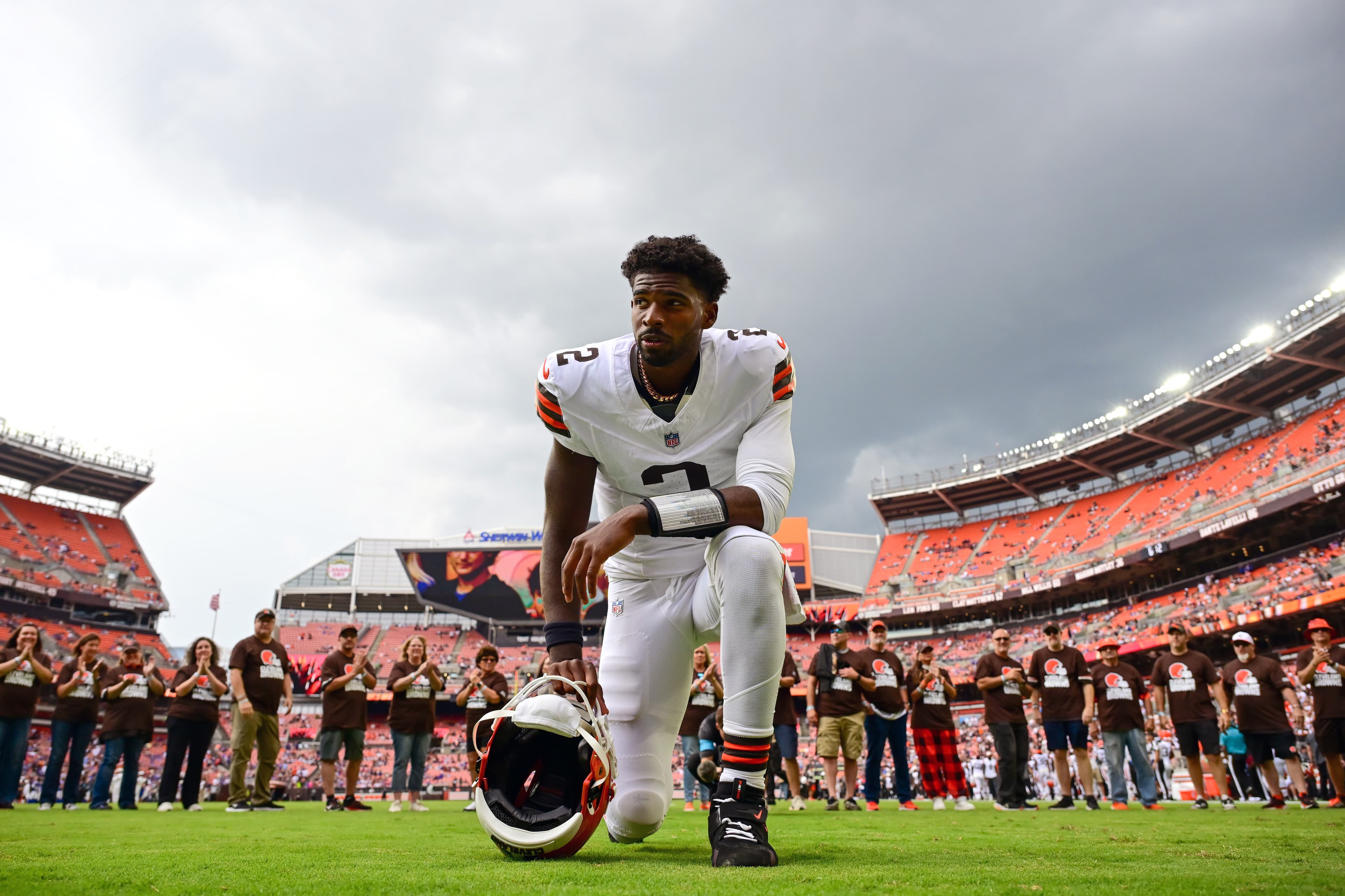 Sheduer Sanders gets last shot to win Browns' starting QB job, starts fast but throws INT