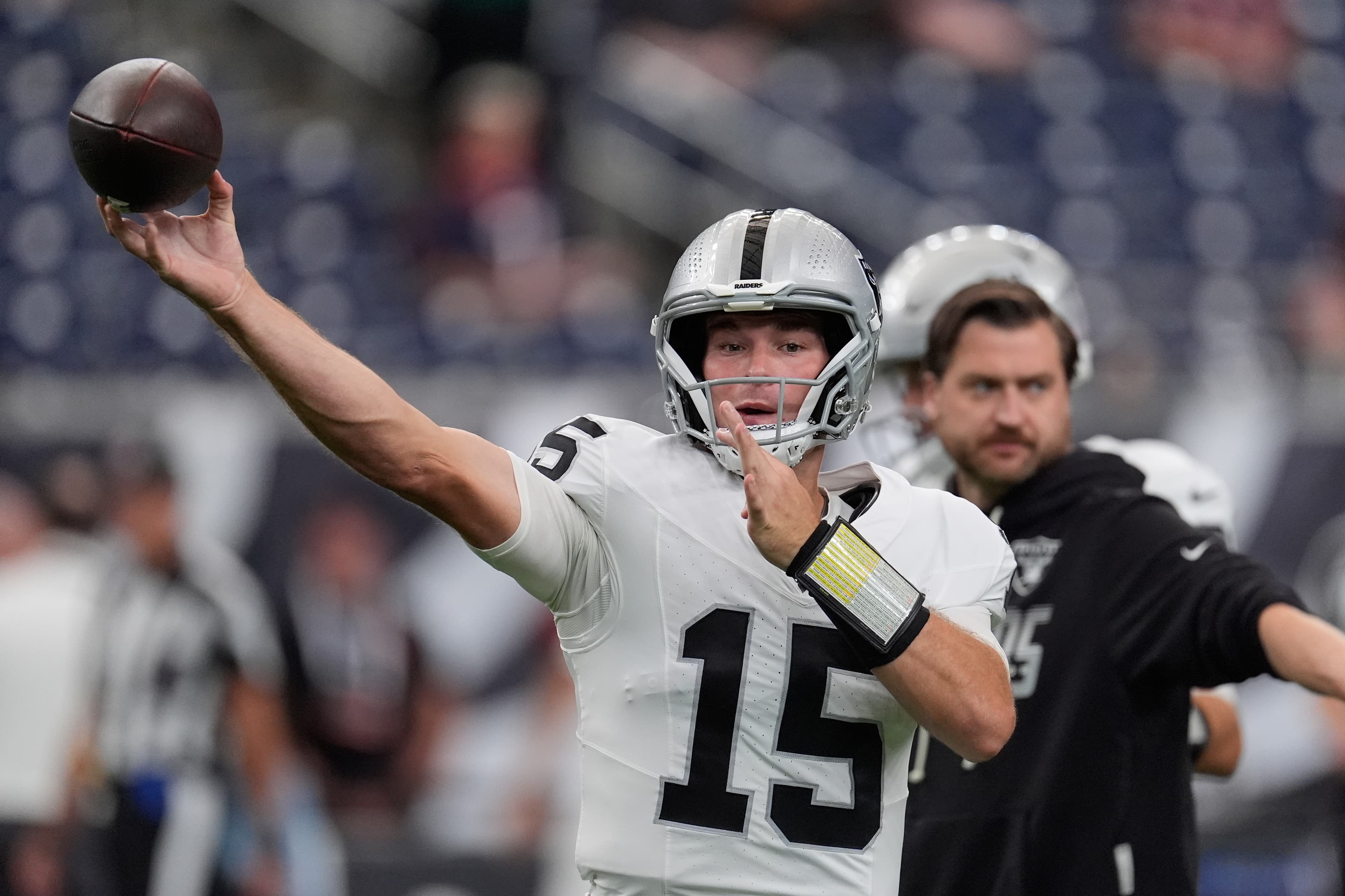 Fernando Mendoza's 2nd preseason game begins poorly as he throws a pick-6 on 1st series