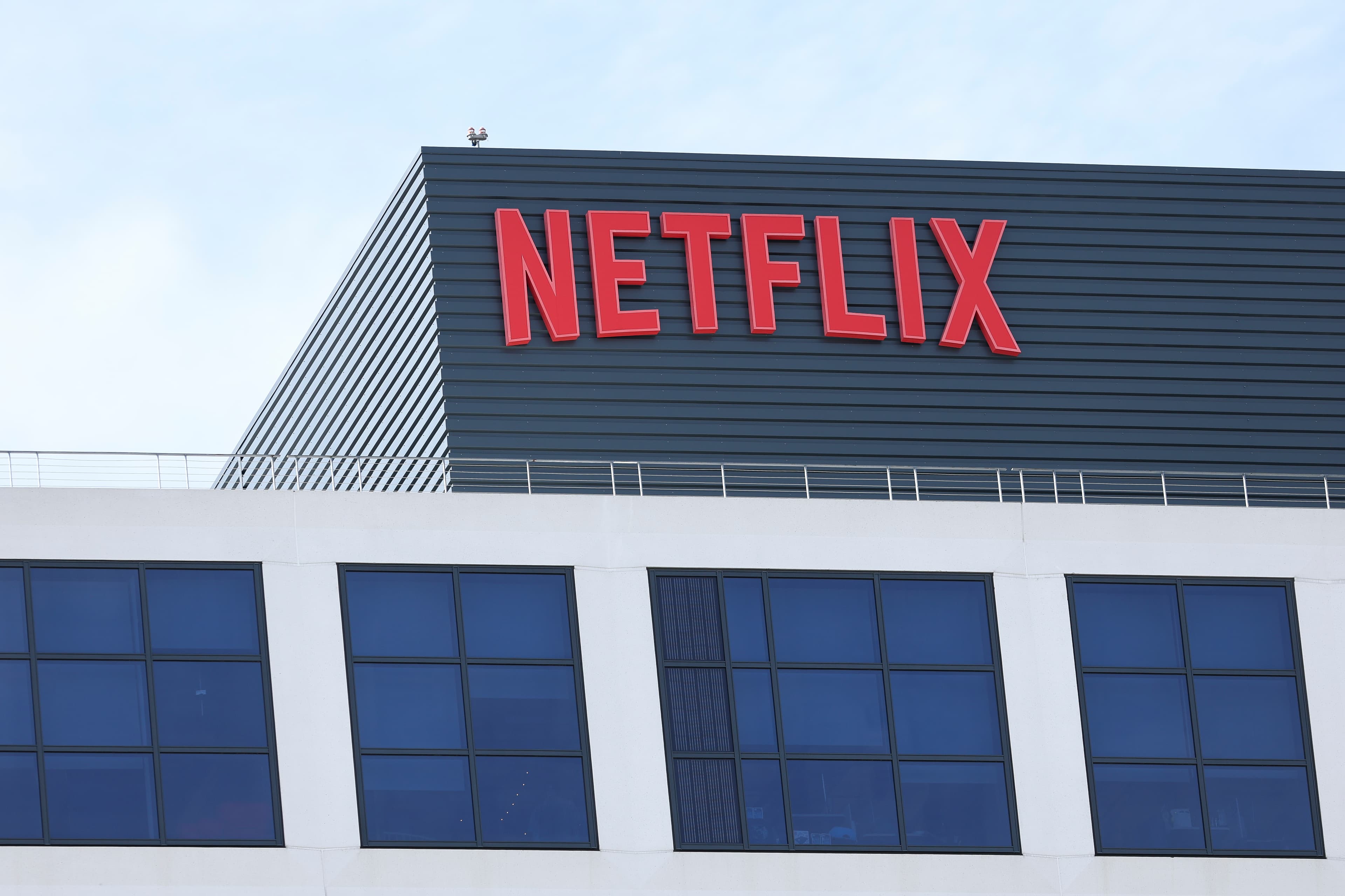 Producer Sues Netflix Over Theft Of Hard Drive Of World War II Espionage Pic ‘Fortitude’