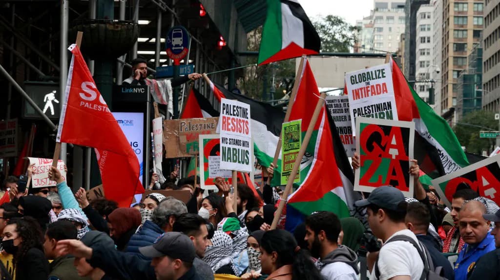 Democrat Asks Whether Party’s Big Tent Includes Pro-Israel Jews
