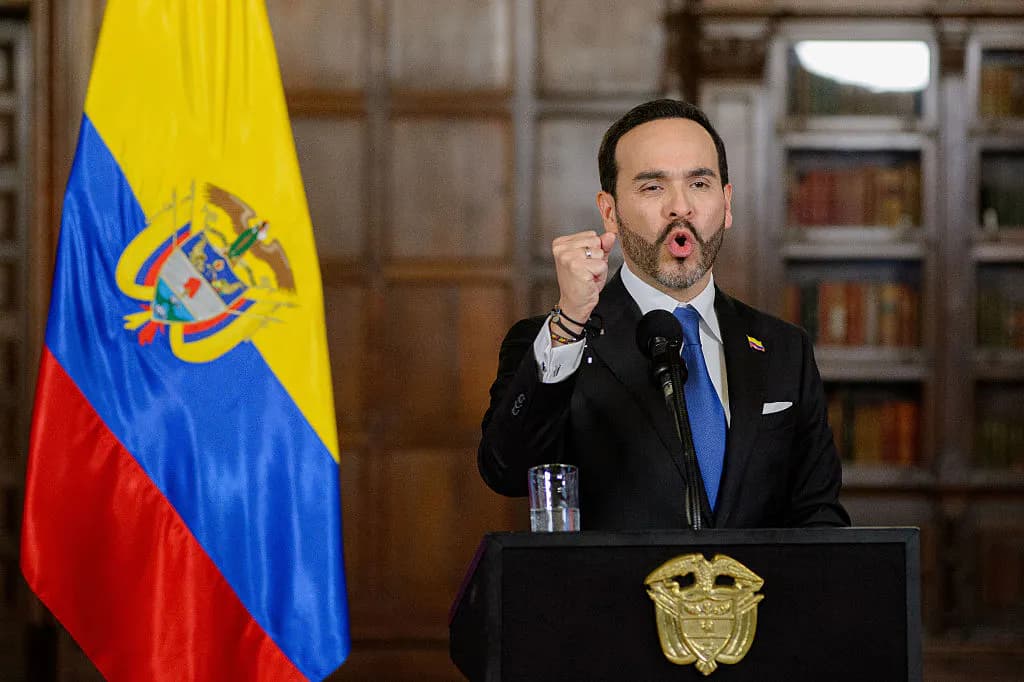 Colombia’s new president faces backlash over ‘inhumane’ deportation policy