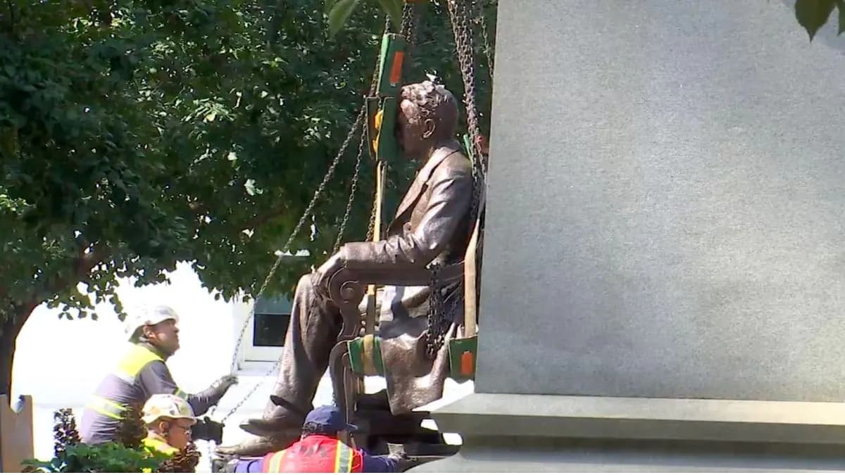 Virginia Democrats Bury Confederate Statue Removal in Budget Line Item