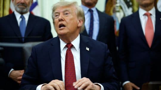 Trump says US reviewing Washington's position on Malvinas Islands
