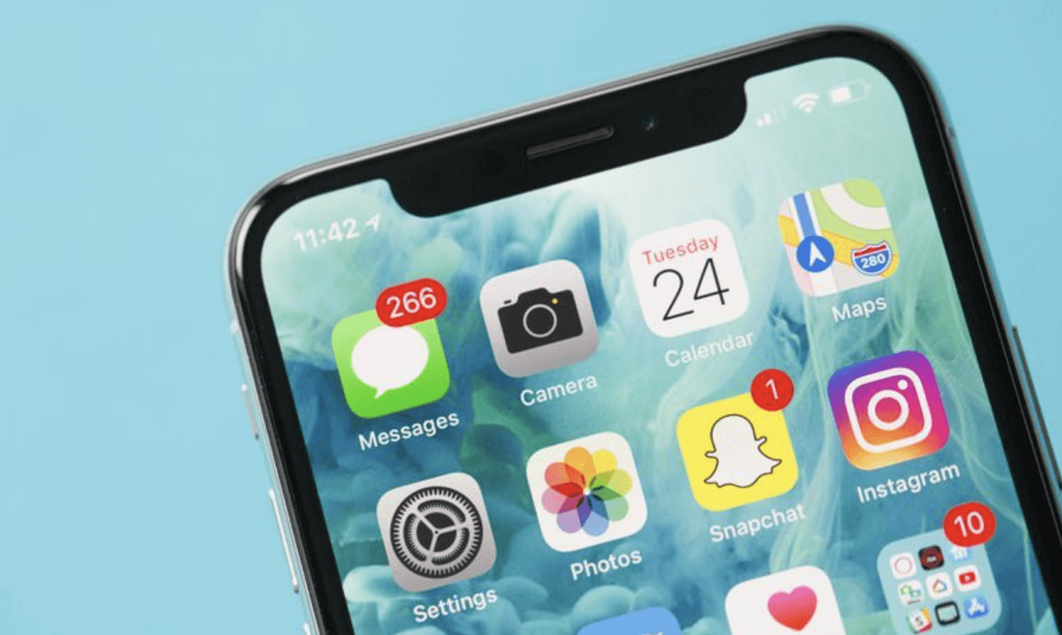Apple adds another iPhone, MacBook Pro to the obsolete list