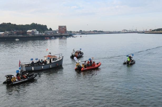 Northumbria Maritime Volunteer Service joins nurdle clean-up operation in River Tyne