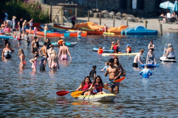 Area of Scotland to sizzle in 28C heat today but thunder warning issued