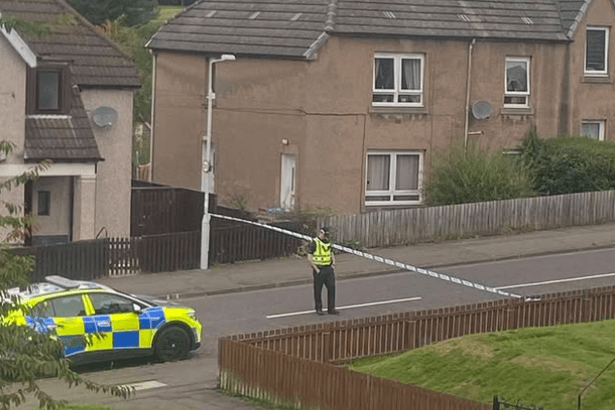 Major incident in Dunfermline as police swarm street and road cordoned off