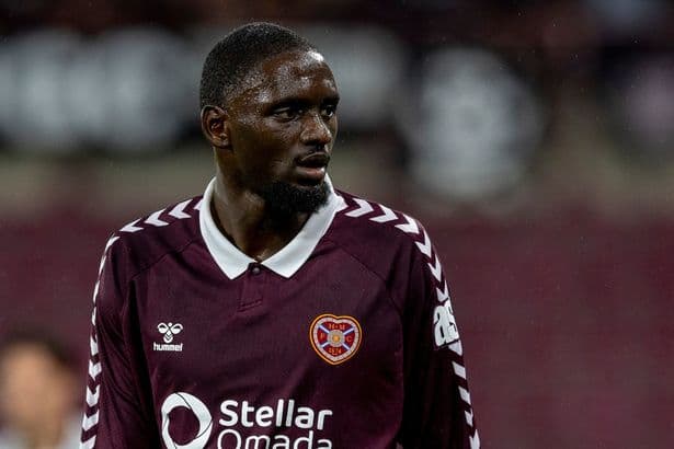 Amadou Ba-sy is signing Hearts death card if Wouter Vrancken's comments don't act as jolt up his a**e – Ryan Stevenson