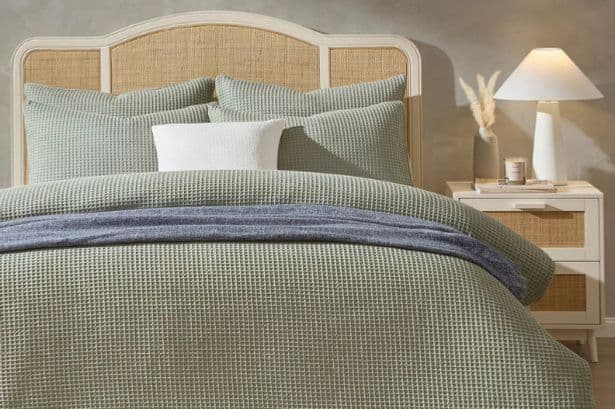 'Best I've ever owned' Dusk shoppers love 'cooling' bedding reduced to £18 in sale deal