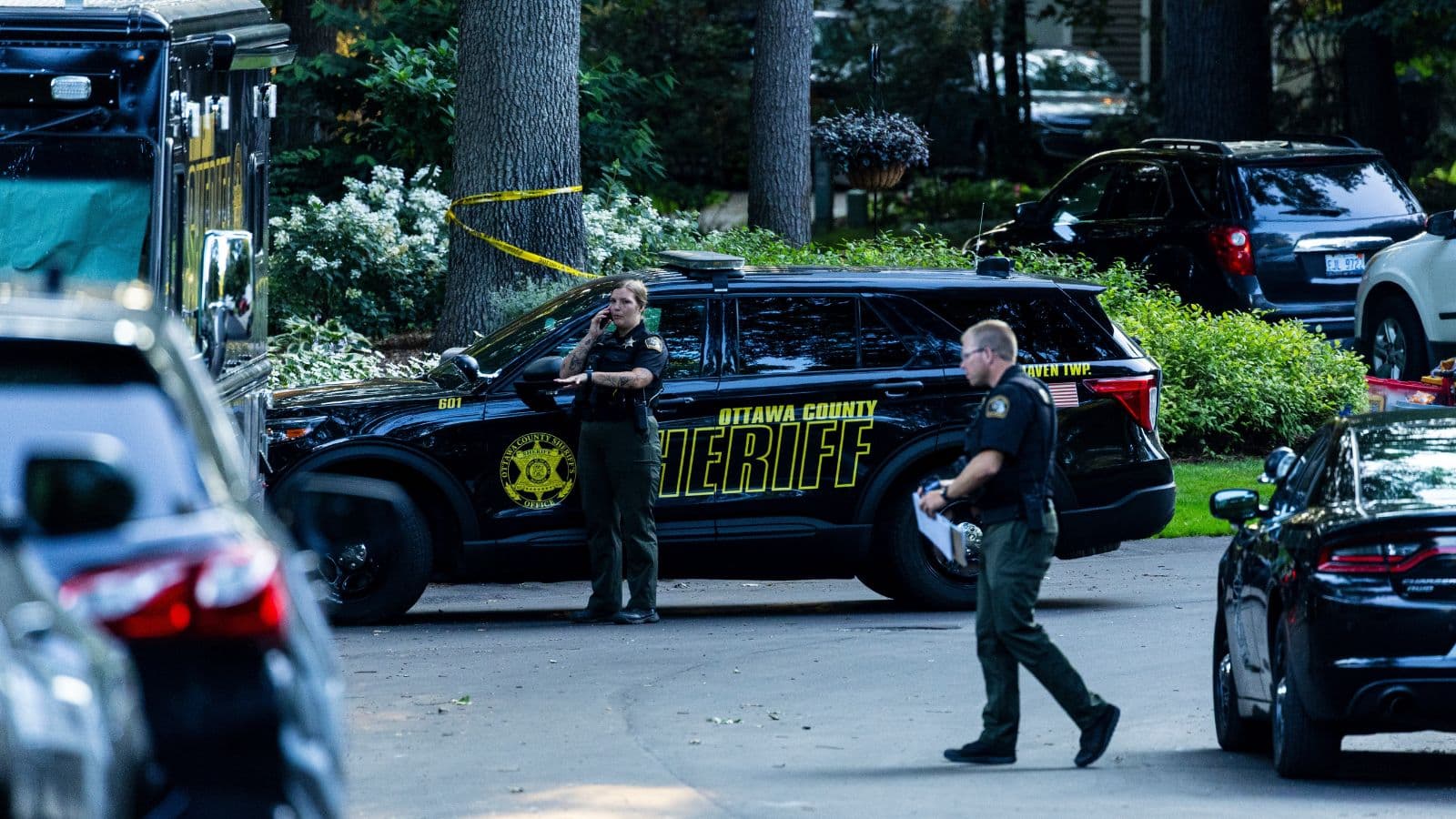 Michigan couple, six children found dead in burning home; murder-suicide suspected