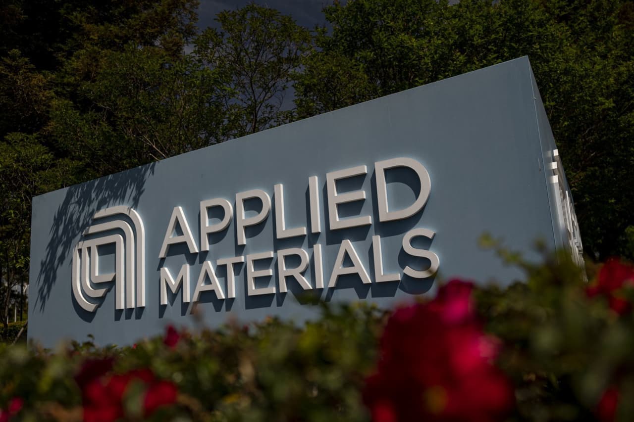 Applied Materials shares are down on elevated expectations. Here’s why analysts say it’s time to buy.