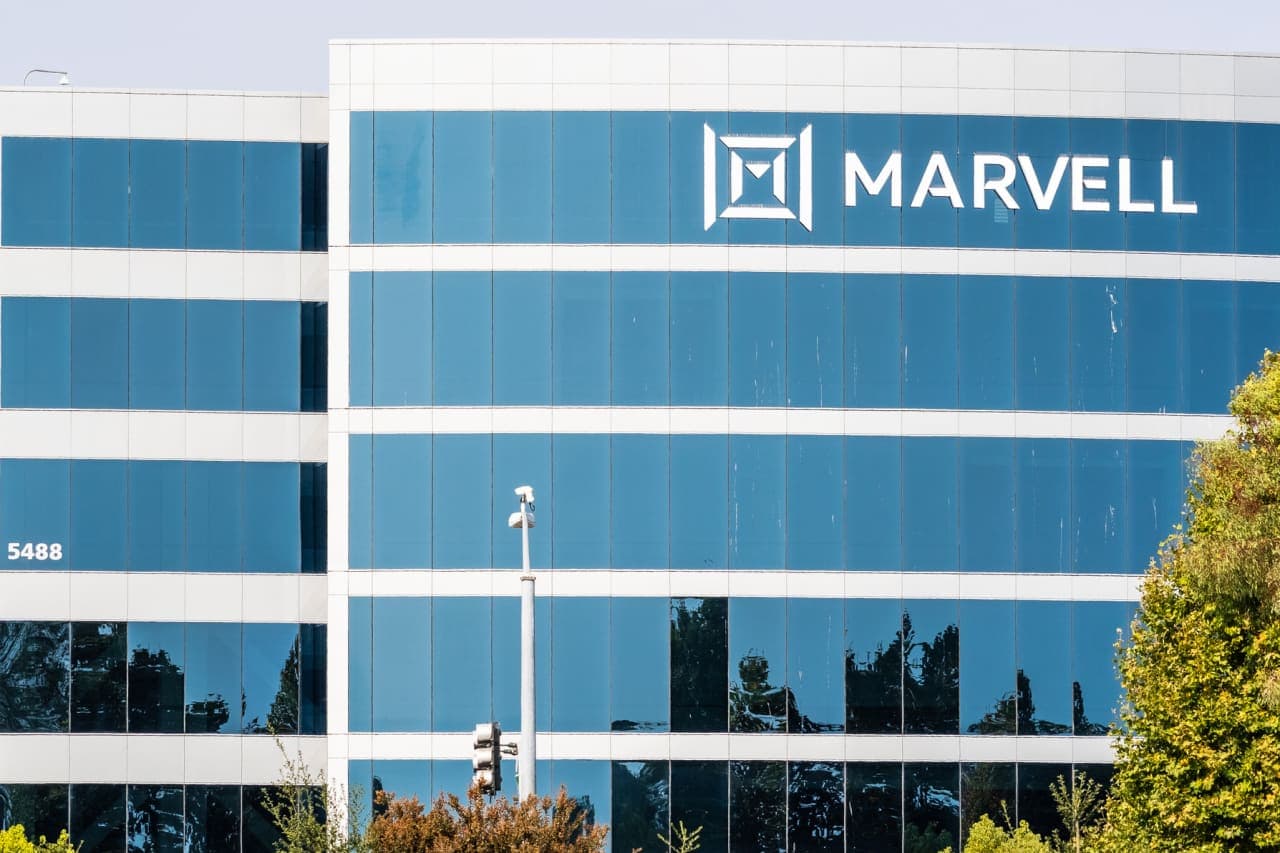 Marvell’s stock soars on news of Google chip deal — and Broadcom’s falls