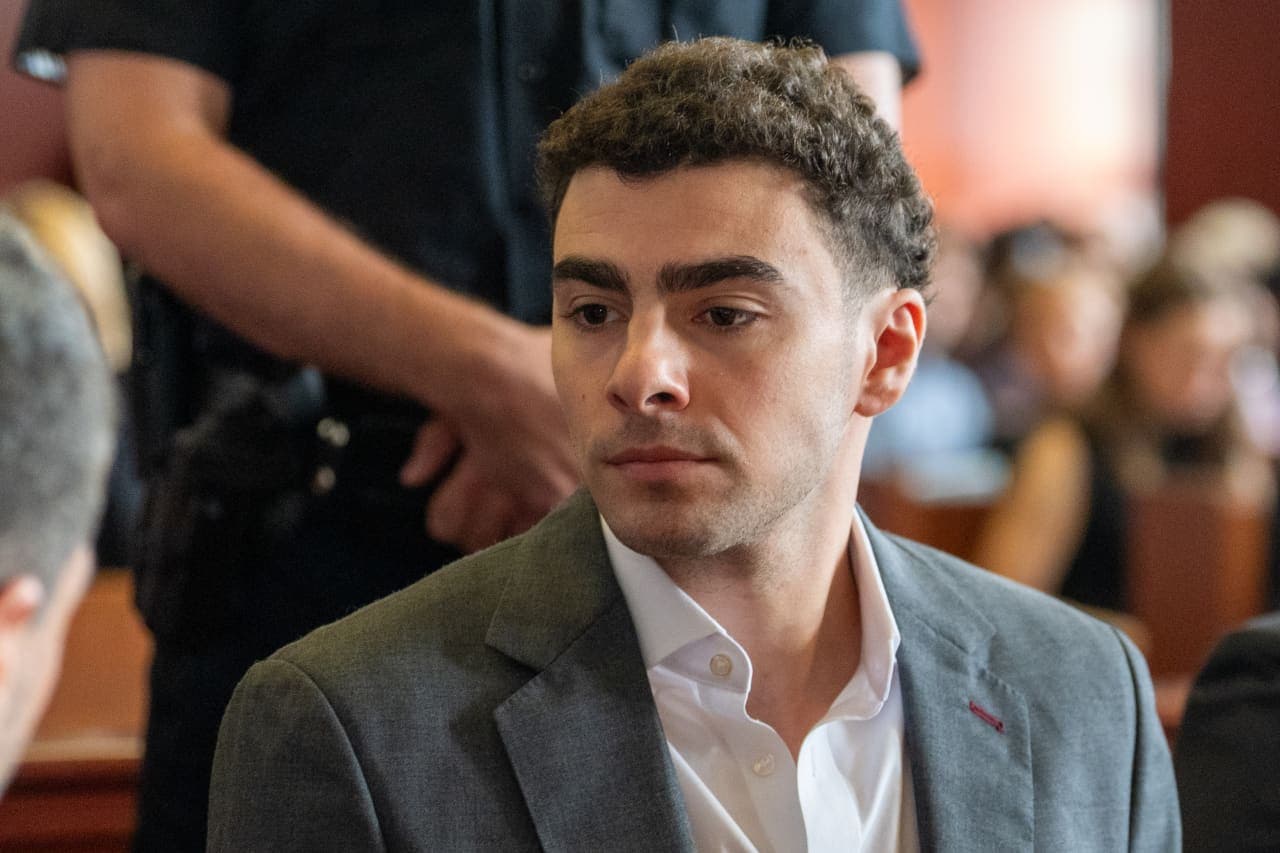 Luigi Mangione pleads guilty to federal stalking charges over killing of health insurance CEO