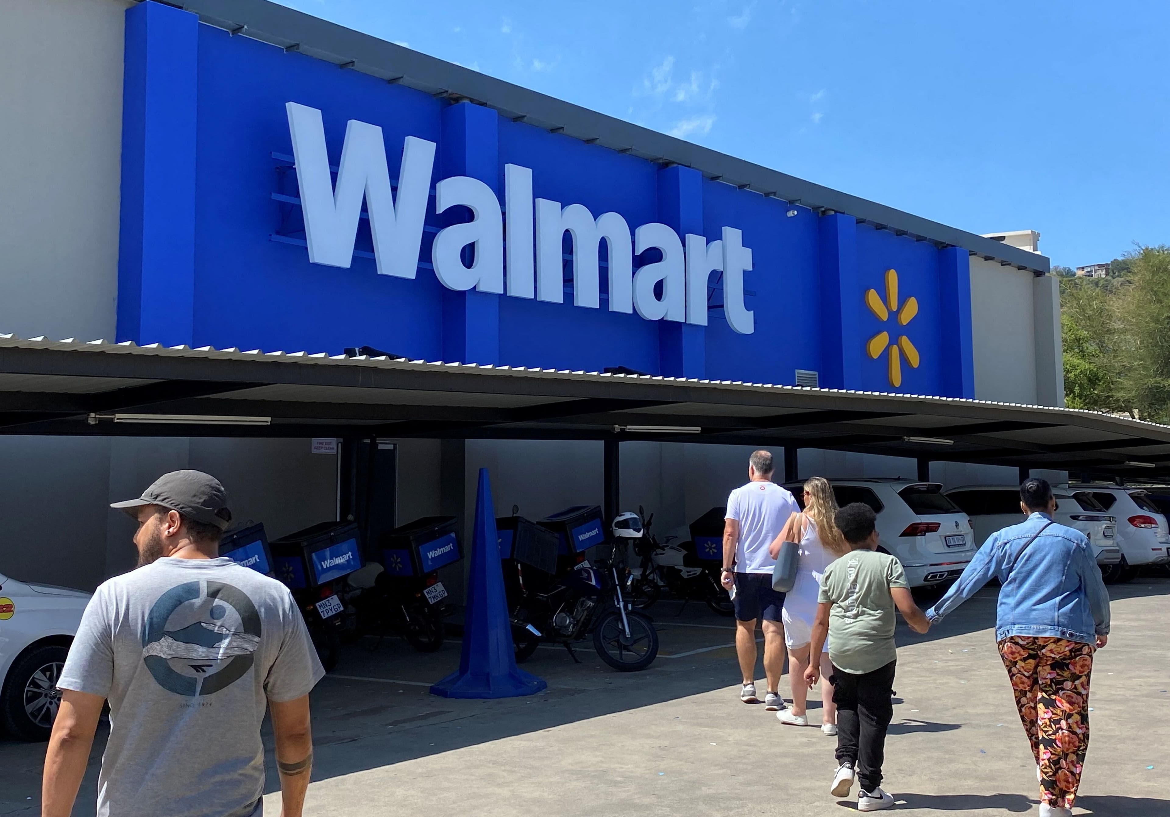 Walmart posts weakest sales growth in six years