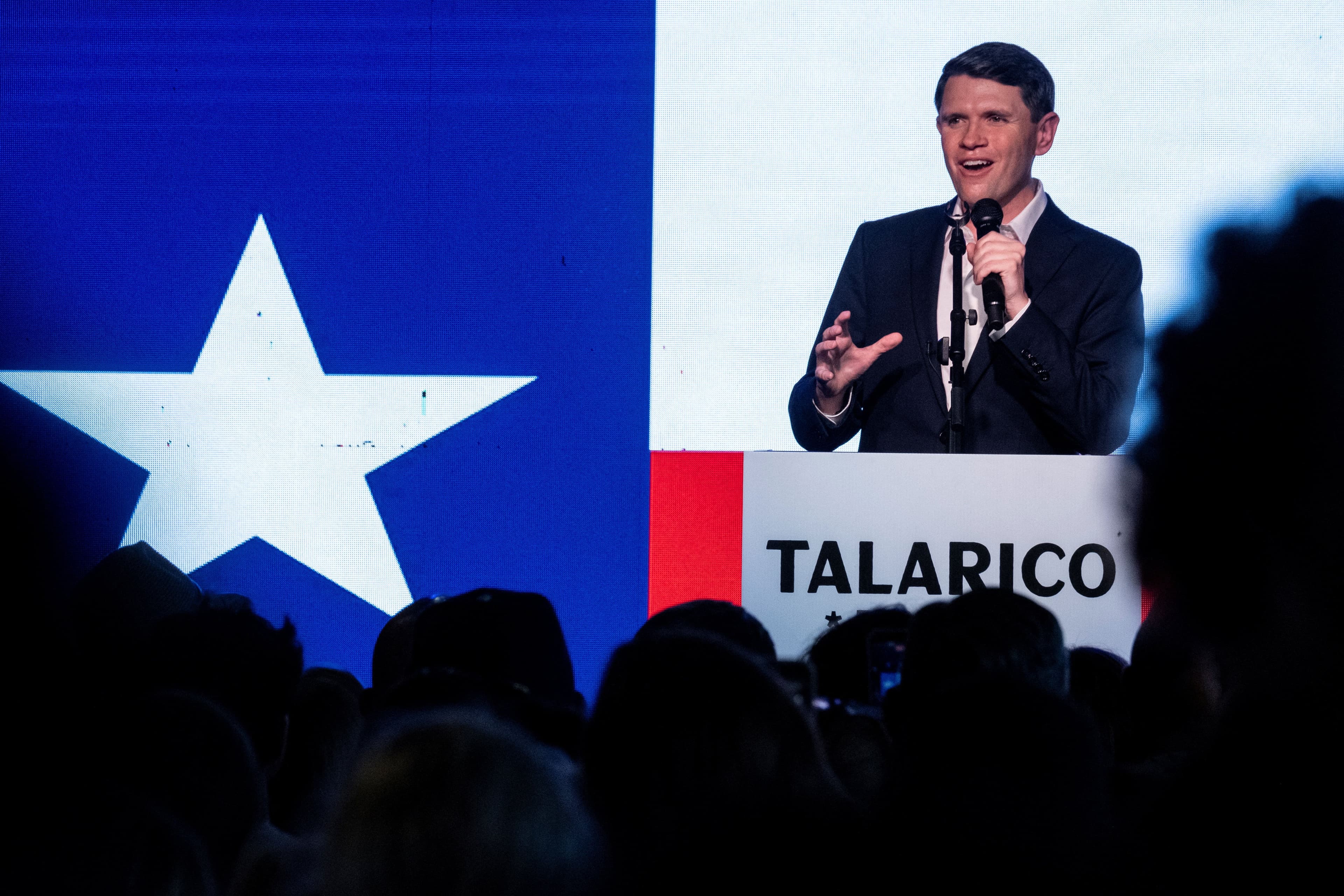 Talarico touts endorsement from man who accused Paxton of stealing his pen