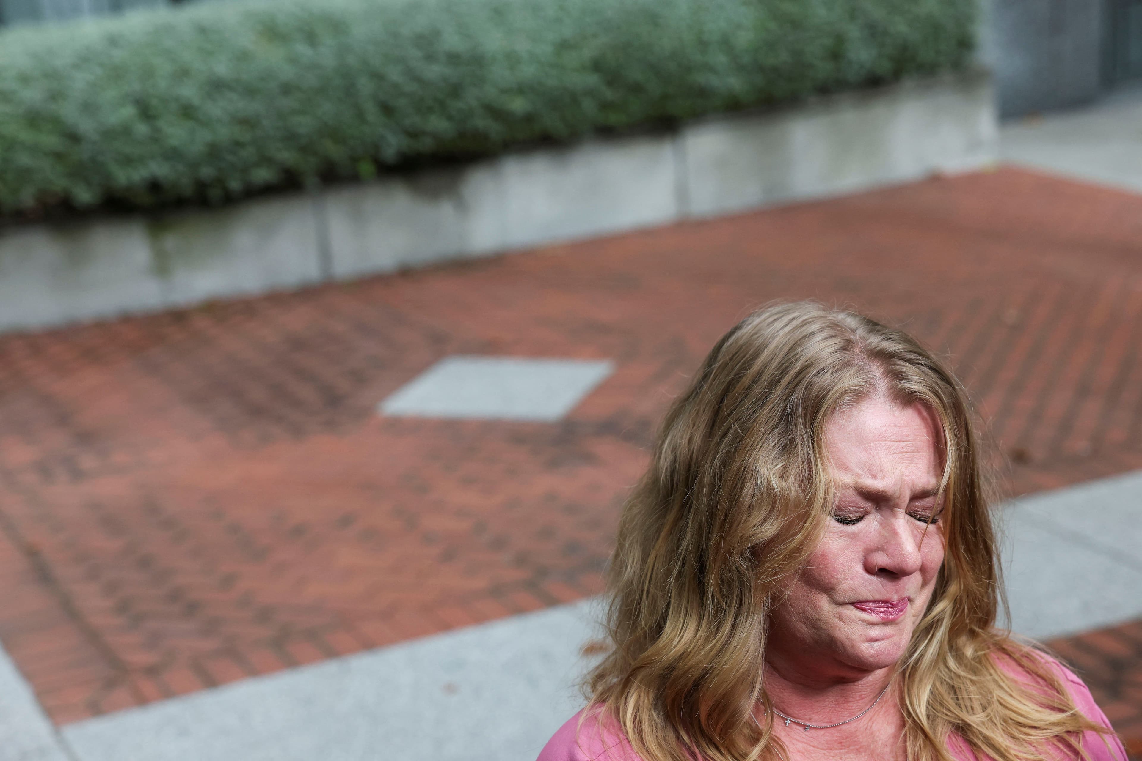 Meta settles landmark social media addiction case