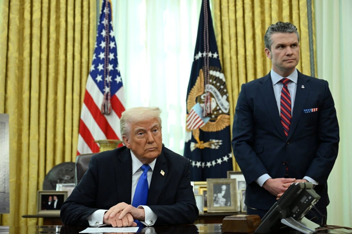 Trump’s rage at ‘treasonous leakers’ of weapons shortage claim reveals a deep crisis