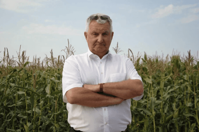 Russian scientist Nikita Zezin, 67, beaten after confronting children on ATVs, has died. Investigators have opened a criminal case against the father who attacked him for scolding his son.