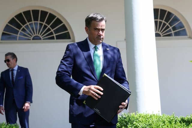 Washington Post: Ratcliffe secretly visited Moscow to warn Russia not to exploit perceived U.S. weakness from the Iran war, saying escalation in Ukraine would push Trump toward Zelensky