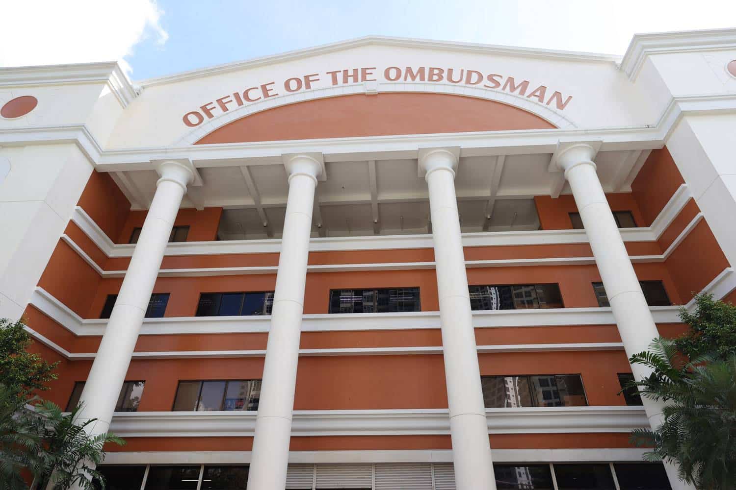 Ombudsman urged to be transparent on flood control cases after bail