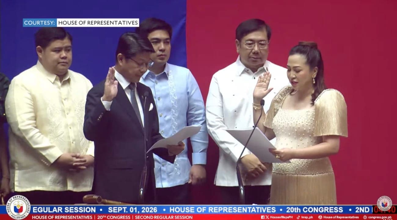 Kiko’s mom Jenny Barzaga takes oath as Cavite 4th District rep