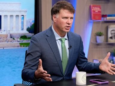 A new media ecosystem is taking root on the left, reshaping Democratic politics