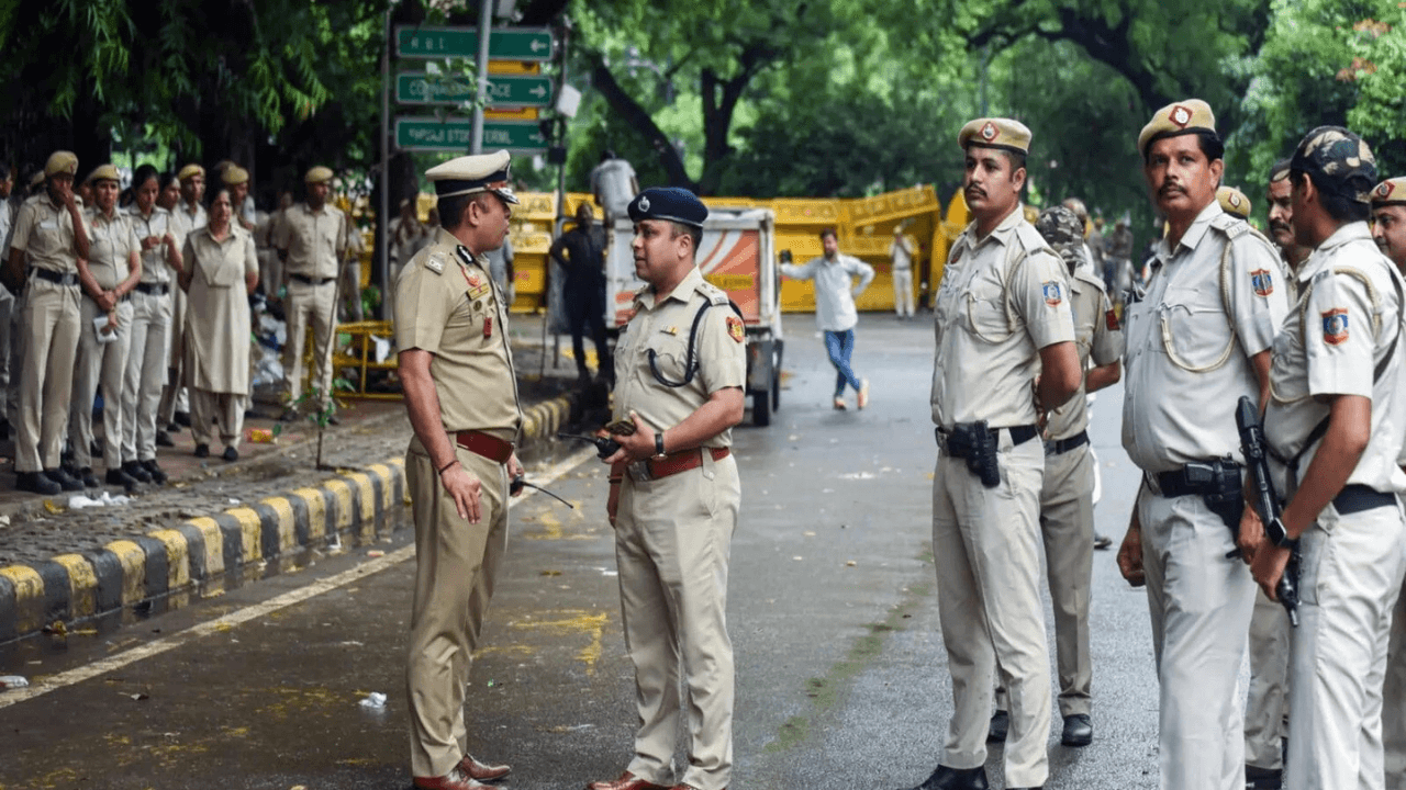 Delhi Police serves notice to X over 'derogatory' posts targeting constitutional heads