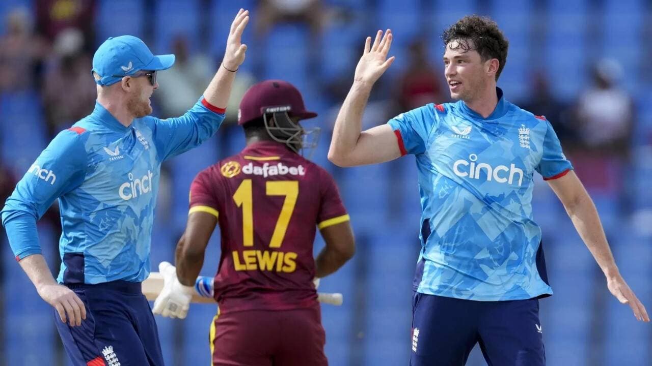 England fast bowler announces shock retirement from cricket at 25