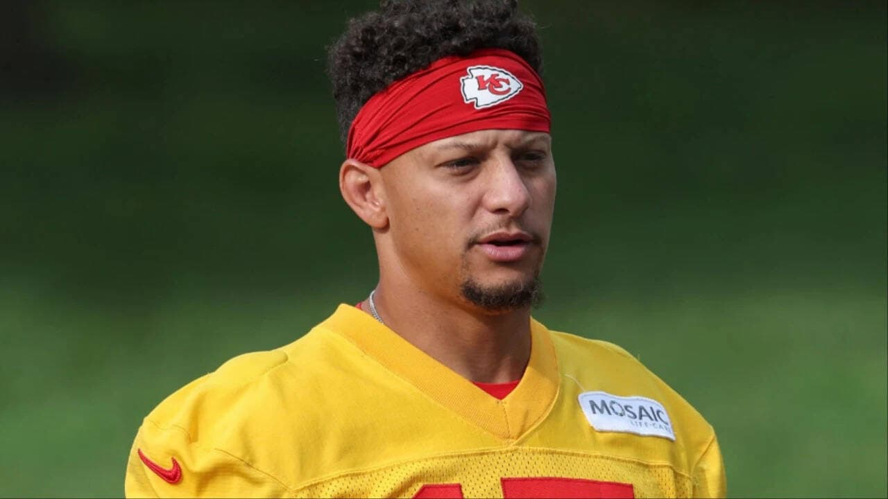 Patrick Mahomes shares injury update as Chiefs closely monitor quarterback