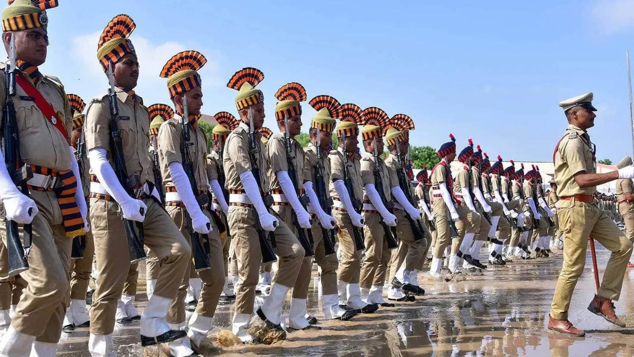 80th I-Day: 1,057 police, fire & correctional personnel receive gallantry, service medals
