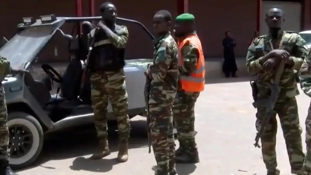 'Soldiers attempted mutiny': Niger's def min after gunfire, blasts rock Niamey