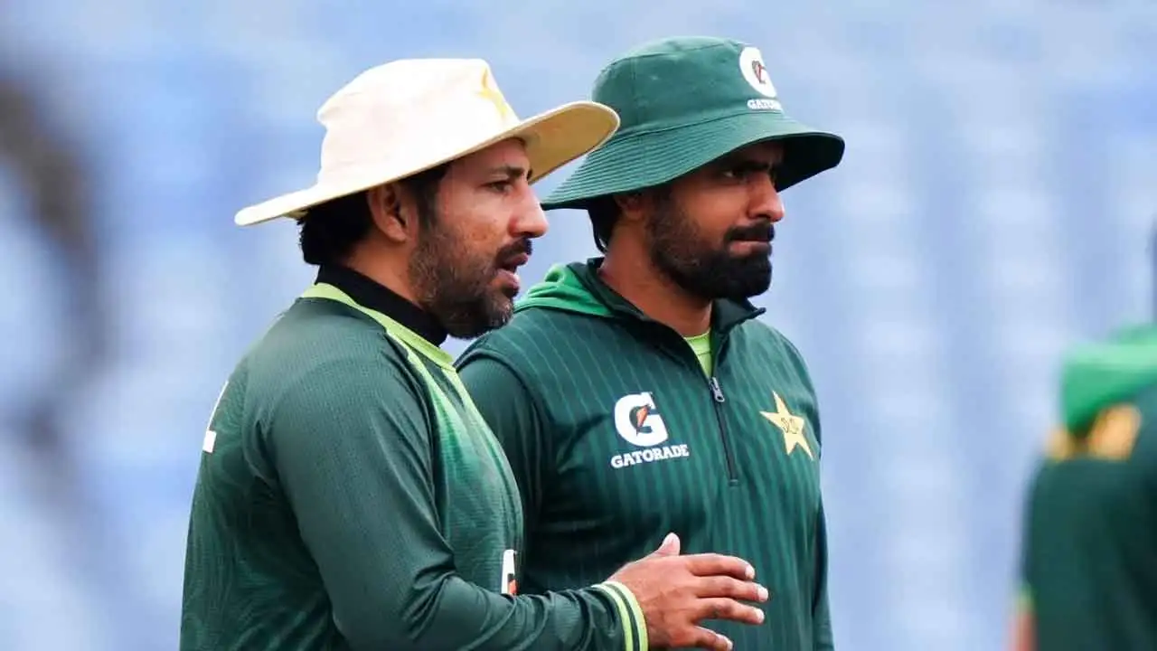 Pakistan replace coach Sarfaraz and seven players ahead of third England test