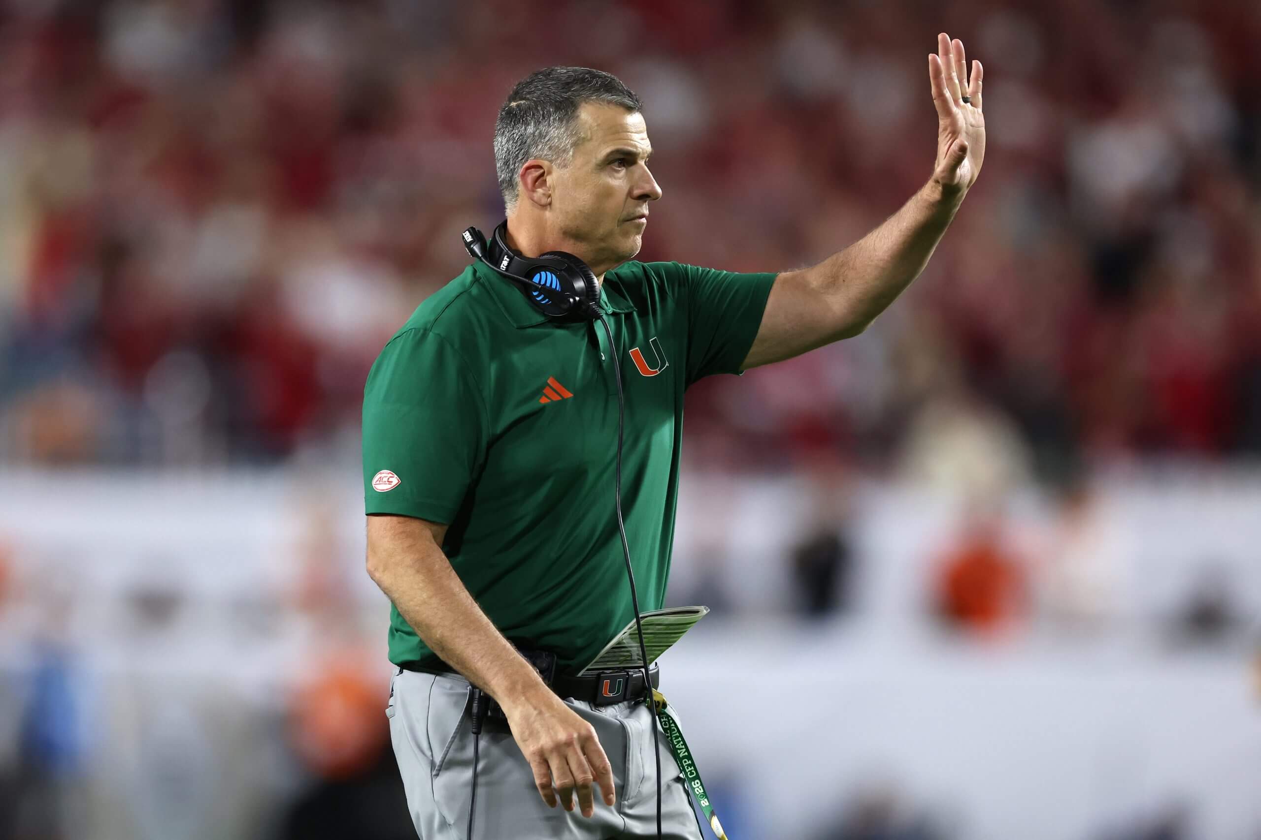 Mario Cristobal, Miami reach agreement on contract extension: Source