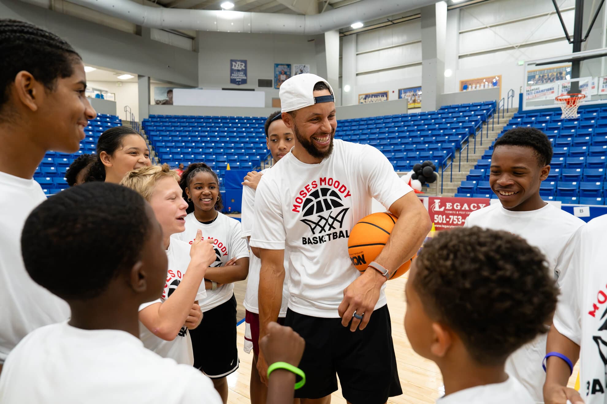 What Steph Curry's trip to Arkansas says about Moses Moody and their Warriors bond